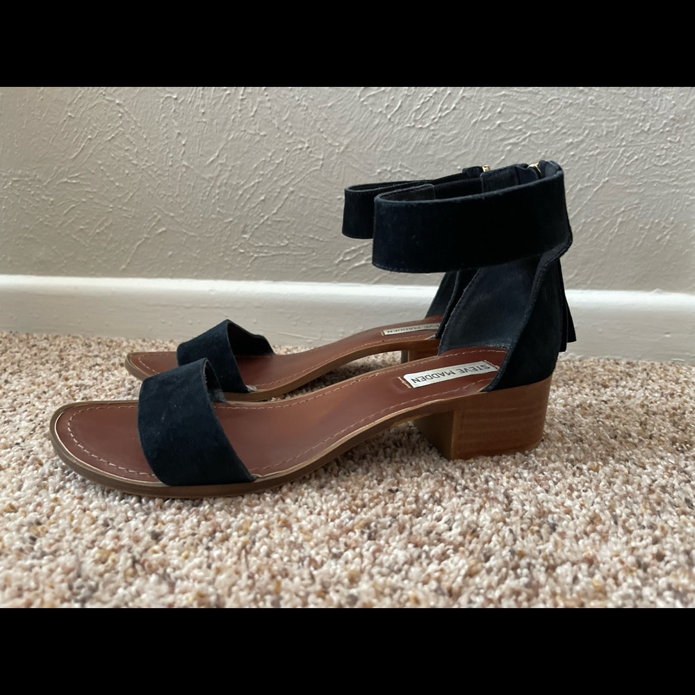 Steve Madden black suede sandals